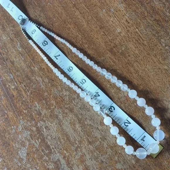 Quartz  Necklace - Picture 2 of 6